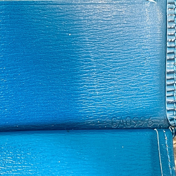 Louis Vuitton Blue Epi PorteTrifold Wallet w/ Snap Closure EUC - Picture 9 of 13